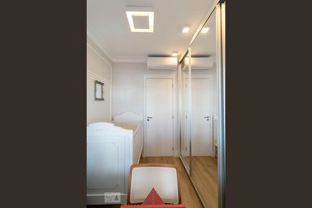 Quarto de apartamento à venda com 2 quartos, 70m² em Jardim Vera Cruz, São Paulo