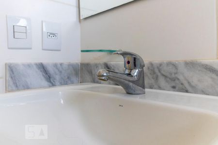 Casa à venda com 73m², 2 quartos e 1 vagaBanheiro da suíte 1