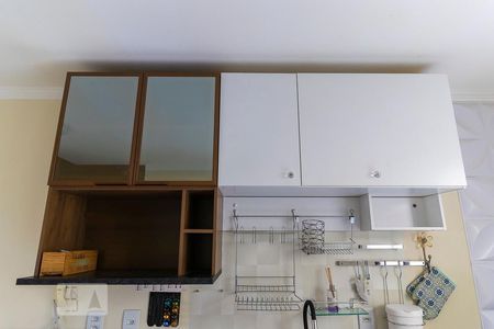 Casa à venda com 73m², 2 quartos e 1 vagaCozinha - Armários