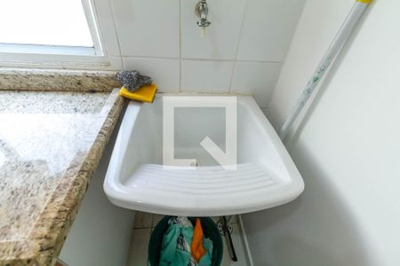 Apartamento à venda com 42m², 2 quartos e 1 vaga Apartamento à venda com 42m², 2 quartos e 1 vagaCozinha e Área de Serviço