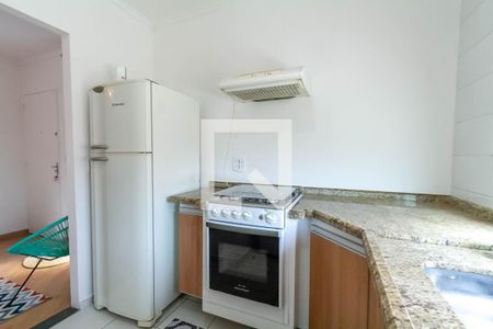 Apartamento à venda com 42m², 2 quartos e 1 vaga Apartamento à venda com 42m², 2 quartos e 1 vagaCozinha e Área de Serviço