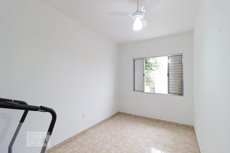 Casa à venda com 240m², 6 quartos e 1 vaga Casa à venda com 240m², 6 quartos e 1 vagaQuarto 2