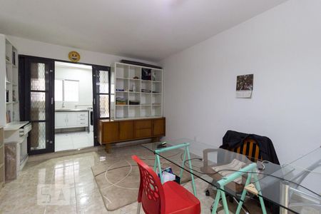 Casa à venda com 240m², 6 quartos e 1 vaga Casa à venda com 240m², 6 quartos e 1 vagaSuíte 1