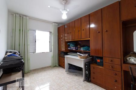 Casa à venda com 240m², 6 quartos e 1 vaga Casa à venda com 240m², 6 quartos e 1 vagaQuarto 1