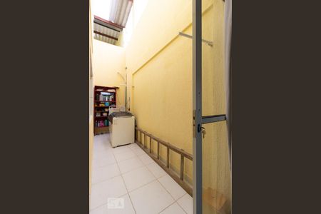 Casa à venda com 240m², 6 quartos e 1 vaga Casa à venda com 240m², 6 quartos e 1 vagaÁrea de serviço 1