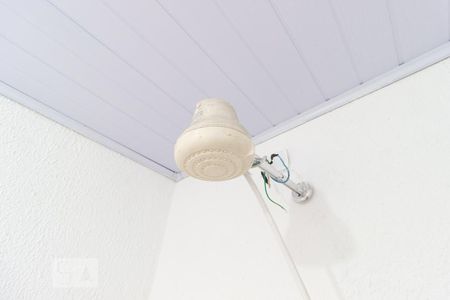 Casa à venda com 240m², 6 quartos e 1 vaga Casa à venda com 240m², 6 quartos e 1 vagaBanheiro área de serviço 2