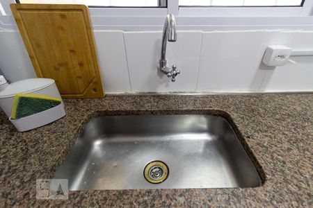 Casa à venda com 240m², 6 quartos e 1 vaga Casa à venda com 240m², 6 quartos e 1 vagaCozinha 2