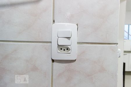 Casa à venda com 240m², 6 quartos e 1 vaga Casa à venda com 240m², 6 quartos e 1 vagaBanheiro 2