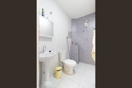 Casa à venda com 240m², 6 quartos e 1 vaga Casa à venda com 240m², 6 quartos e 1 vagaBanheiro da suíte 2