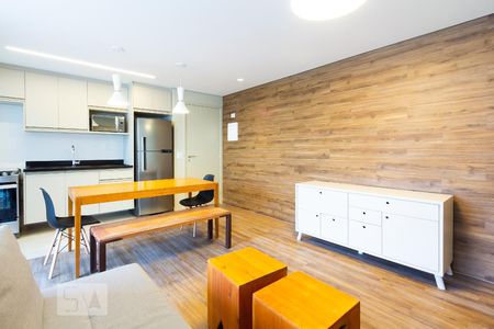 Sala/Cozinha de apartamento para alugar com 1 quarto, 45m² em Indianópolis, São Paulo
