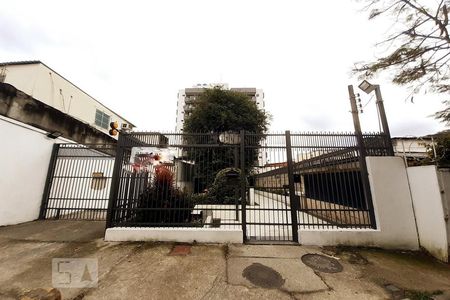 Apartamento para alugar com 69m², 2 quartos e 1 vaga Apartamento para alugar com 69m², 2 quartos e 1 vagaFachada