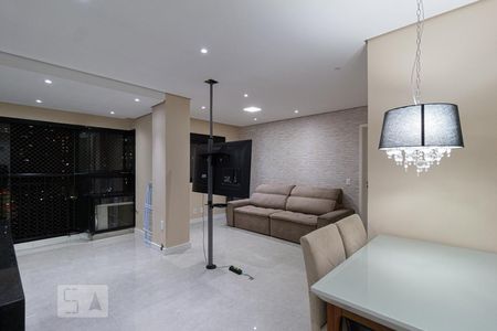 Sala de Apartamento com 1 quarto, 63m² Centro