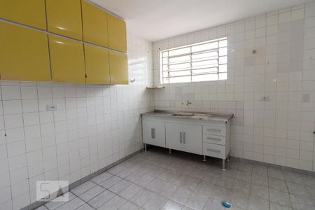 Casa para alugar com 160m², 2 quartos e 2 vagasCozinha