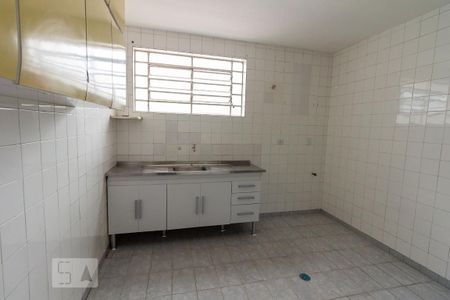 Casa para alugar com 160m², 2 quartos e 2 vagasCozinha