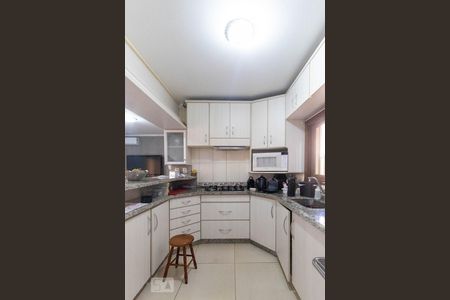 Casa à venda com 430m², 8 quartos e 5 vagas Casa à venda com 430m², 8 quartos e 5 vagasCozinha 2