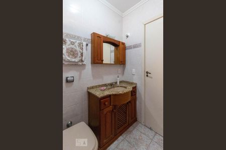 Casa à venda com 430m², 8 quartos e 5 vagas Casa à venda com 430m², 8 quartos e 5 vagasBanheiro 1