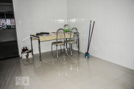 Casa para alugar com 120m², 3 quartos e 2 vagas Casa para alugar com 120m², 3 quartos e 2 vagasCozinha