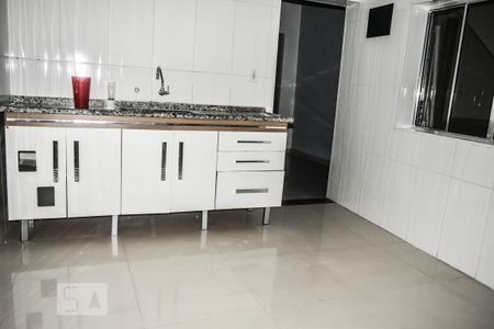 Casa para alugar com 120m², 3 quartos e 2 vagas Casa para alugar com 120m², 3 quartos e 2 vagasCozinha