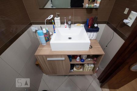 Apartamento à venda com 64m², 2 quartos e 1 vagaBanheiro Corredor