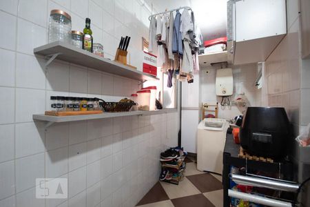 Apartamento à venda com 64m², 2 quartos e 1 vagaÁrea de Serviço