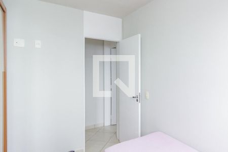 Quarto 1 de apartamento para alugar com 2 quartos, 45m² em Jardim Íris, São Paulo