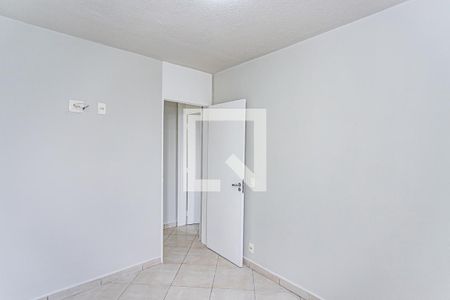 Quarto 1 de apartamento para alugar com 2 quartos, 45m² em Jardim Íris, São Paulo