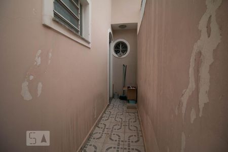 Casa à venda com 290m², 4 quartos e 2 vagasCorredor dos Fundos