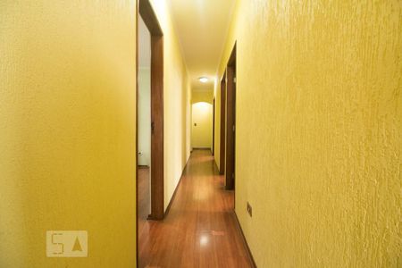 Casa à venda com 290m², 4 quartos e 2 vagasCorredor