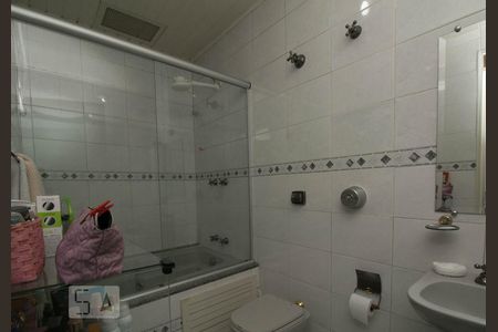 Casa à venda com 290m², 4 quartos e 2 vagasBanheiro Suite 