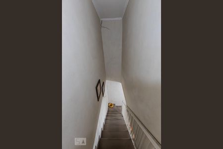 Escada de casa à venda com 2 quartos, 106m² em Vila Nova Manchester, São Paulo
