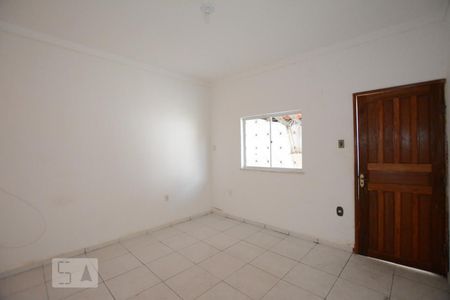 Sala de casa à venda com 1 quarto, 60m² em Braz de Pina, Rio de Janeiro