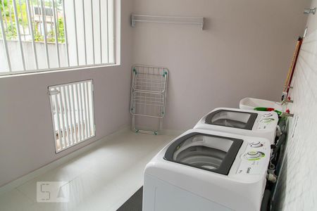 Apartamento para alugar com 20m², 1 quarto e sem vagaÁrea comum - Lavanderia