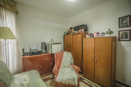 Casa à venda com 120m², 3 quartos e 2 vagasQuarto 2