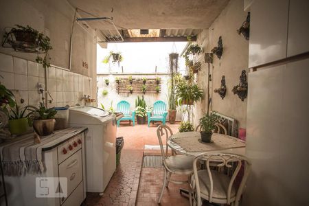 Casa à venda com 120m², 3 quartos e 2 vagasÁrea de Serviço