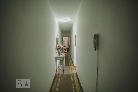 Casa à venda com 120m², 3 quartos e 2 vagasCorredor - Quartos