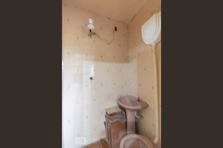 Casa à venda com 350m², 3 quartos e 2 vagasBanheiro de Serviço