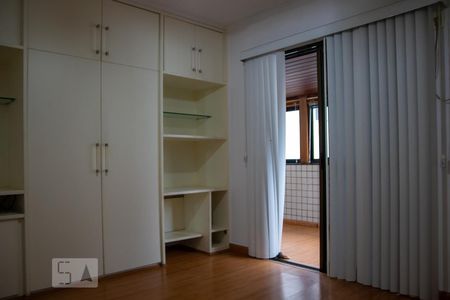 Apartamento à venda com 298m², 3 quartos e 2 vagasQuarto 1