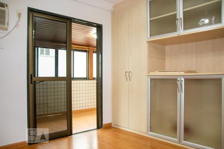 Apartamento à venda com 298m², 3 quartos e 2 vagasSuíte 1