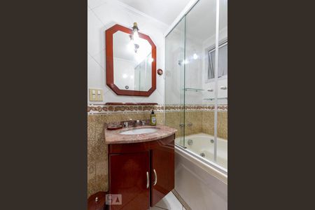 Apartamento à venda com 93m², 3 quartos e 2 vagasBanheiro Social