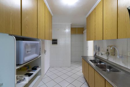 Apartamento à venda com 93m², 3 quartos e 2 vagasCozinha