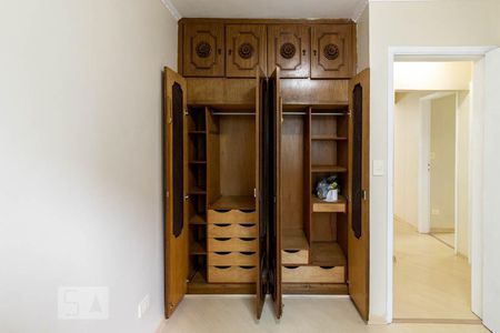 Apartamento à venda com 93m², 3 quartos e 2 vagasQuarto 2