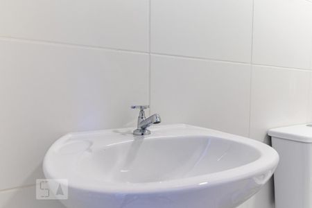 Apartamento para alugar com 34m², 2 quartos e sem vaga Apartamento para alugar com 34m², 2 quartos e sem vagaBanheiro - Pia