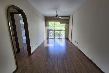 Sala de apartamento para alugar com 2 quartos, 75m² em Botafogo, Rio de Janeiro