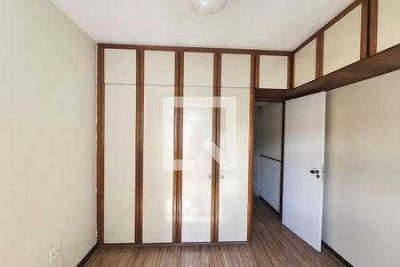 Quarto de apartamento para alugar com 2 quartos, 75m² em Botafogo, Rio de Janeiro