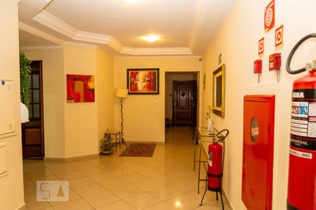 Apartamento à venda com 111m², 3 quartos e 2 vagas Apartamento à venda com 111m², 3 quartos e 2 vagasHall de Entrada