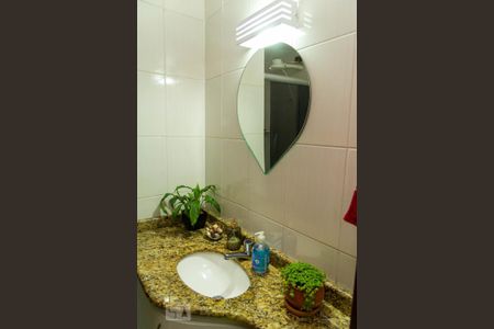 Apartamento à venda com 111m², 3 quartos e 2 vagas Apartamento à venda com 111m², 3 quartos e 2 vagasBanheiro