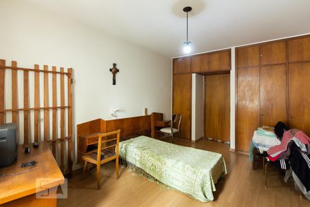 Casa para alugar com 270m², 3 quartos e 5 vagas Casa para alugar com 270m², 3 quartos e 5 vagasSuíte 2