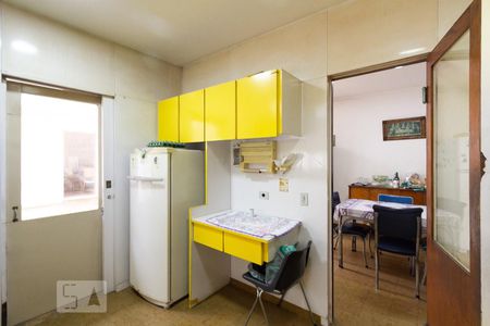 Casa para alugar com 270m², 3 quartos e 5 vagas Casa para alugar com 270m², 3 quartos e 5 vagasCozinha