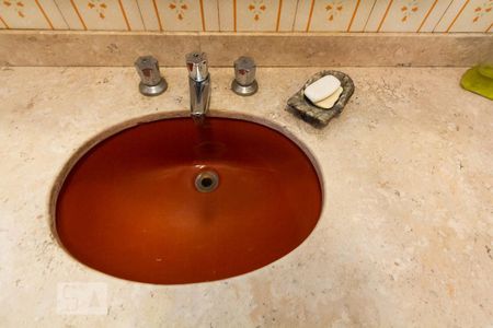 Casa para alugar com 270m², 3 quartos e 5 vagas Casa para alugar com 270m², 3 quartos e 5 vagasBanheiro da Suíte 1