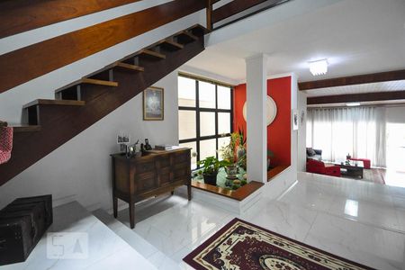 Hall de entrada de casa à venda com 5 quartos, 380m² em Jardim Leonor, São Paulo